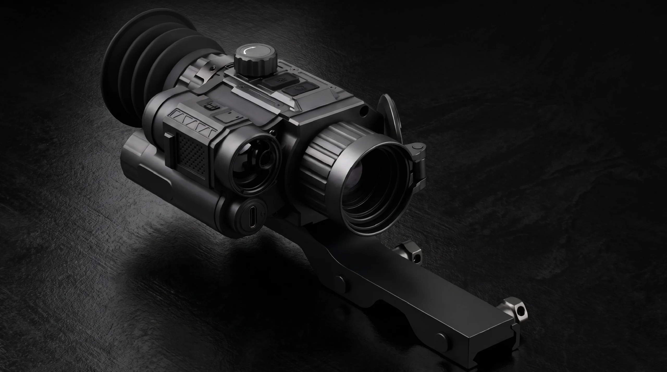 ST35Pro field overview showing the objective, ranging module, power assembly and top controls