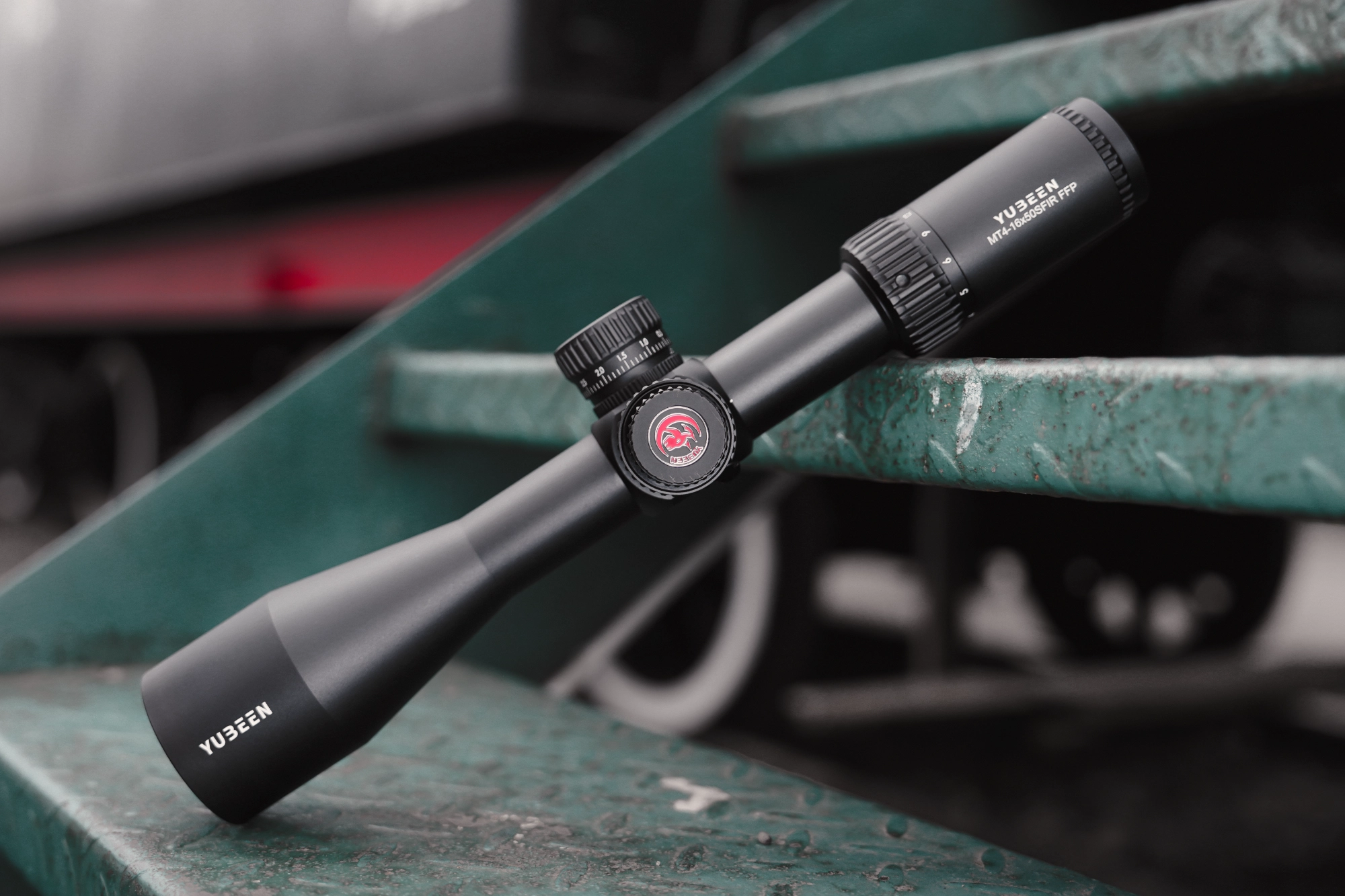 Yubeen MT4-16×44 SF FFP riflescope mounted in an outdoor field configuration