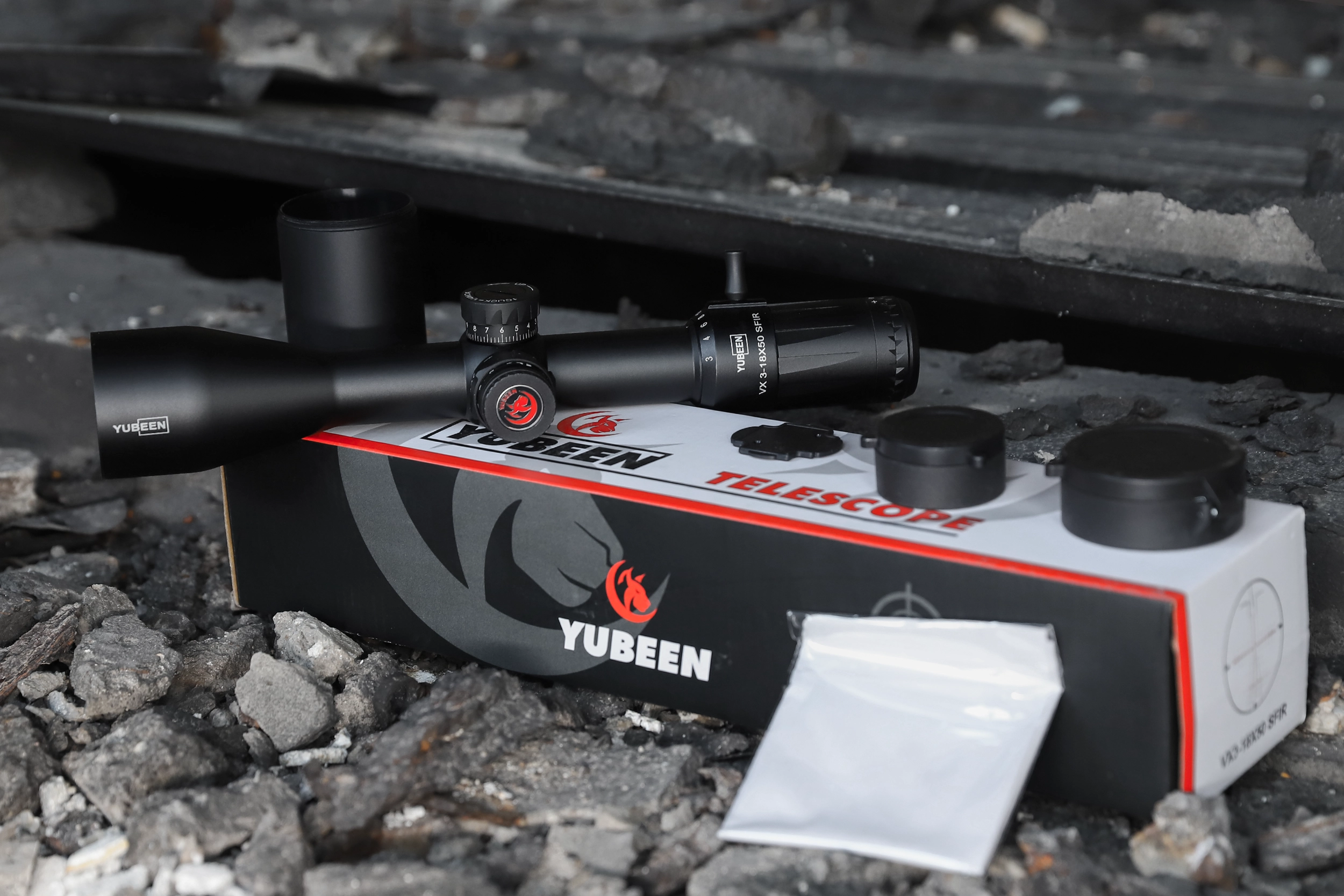 Yubeen VX3-18×50 SFIR riflescope package and included contents