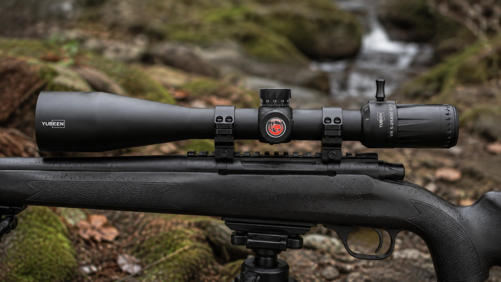 Optical riflescope mounted in a rugged rocky environment